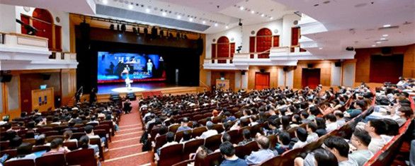 上海交大师生演绎“两弹一星”精神 —— 话剧《钱学森》...